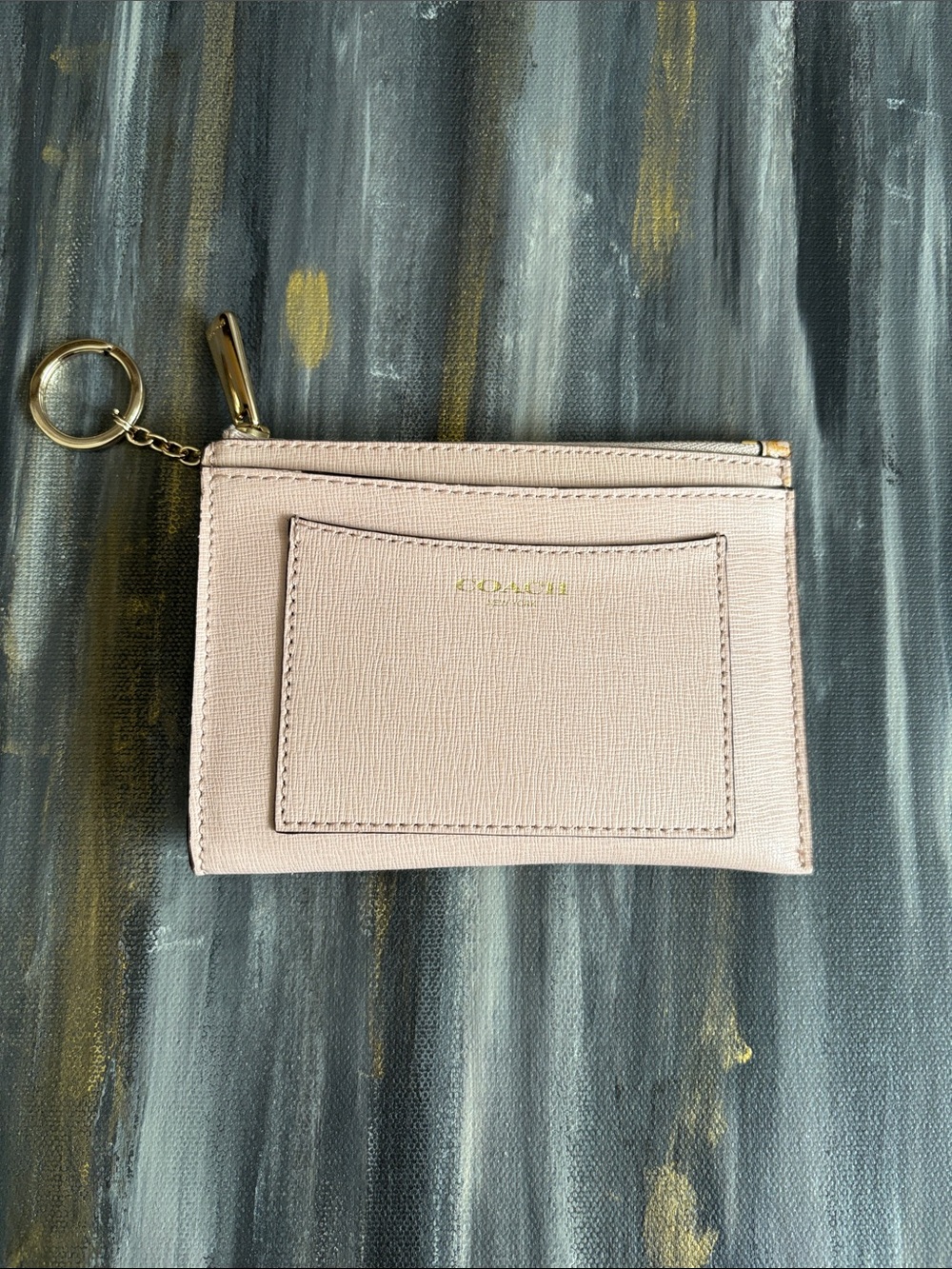 NWOT COACH Pale Pink Leather Card & Key Pouch with Gold Hardware